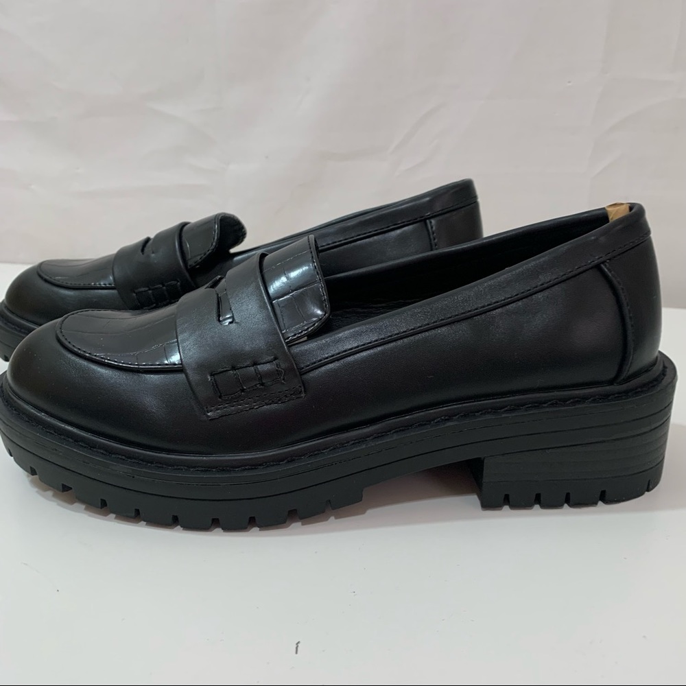 New Look Womens Faux Croc Panel Chunky Loafers in Black Size 6